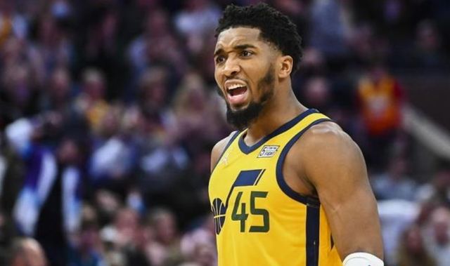 英国女子公开赛第二轮科达领先3杆，殷若宁第四