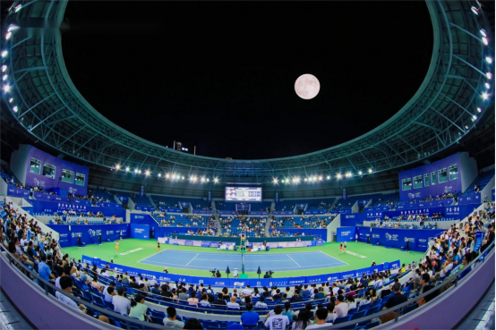 己做出的决 己做出的决