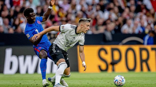 ����-�����Ϊ�����׷�ǰ5��5������Ӣ��ʱ����ʷ��4λ������